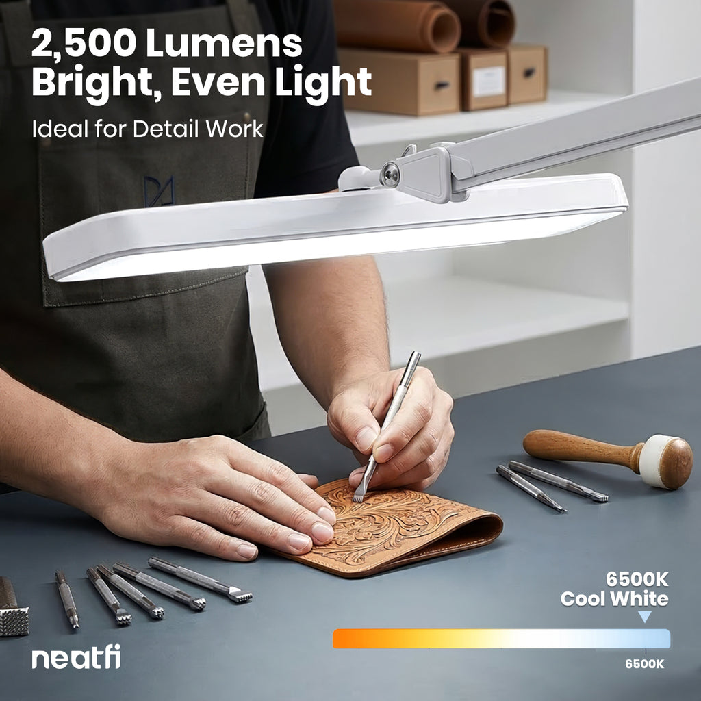 Lampe de bureau à pince LED 22" de large – Lumière de travail 2500 lumens pour établi et travaux manuels, blanche