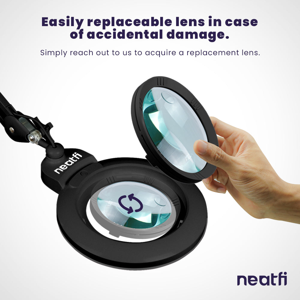 Lampe loupe LED acrylique de 7" de large avec pince – 1600 lumens, à intensité variable pour travaux de précision, noire