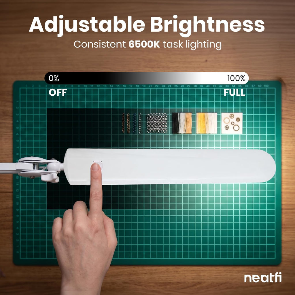 Lámpara LED de escritorio con pinza, cabezal ancho de 20 pulgadas, 2200 lúmenes, luz de trabajo para oficina en casa y manualidades, color negro