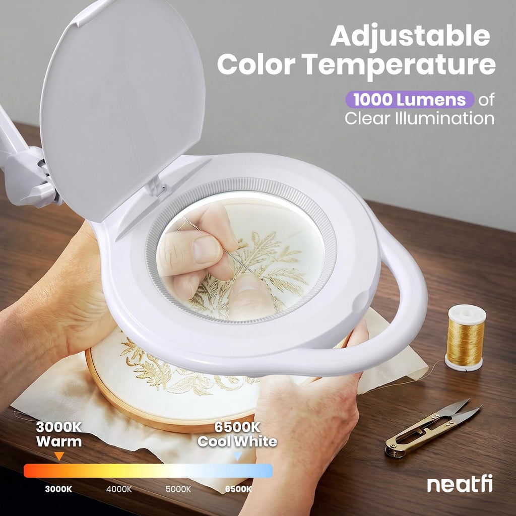 Loupe de plancher DEL de 1 200 lumens avec lentille en verre bifocale de 5 po de largeur et base roulante, blanche